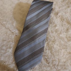 Kenneth Cole Blue & Gray Silk striped Tie Business Office Church